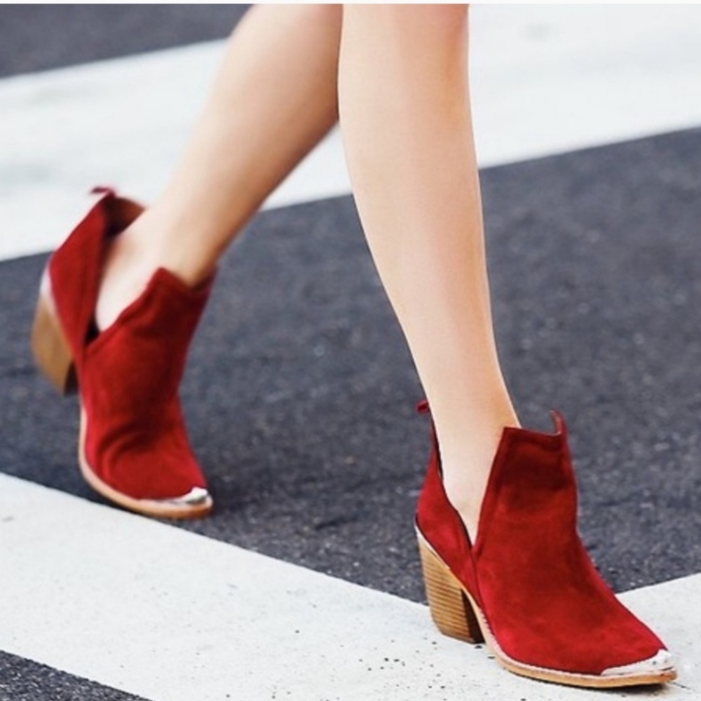 In search of these in brown size 8